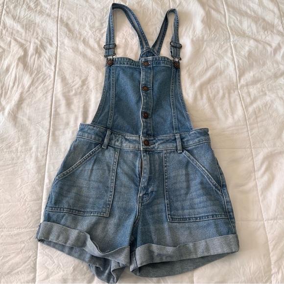Hollister Denim - Hollister Short Overalls Size Small‎